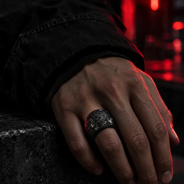 Clinker Dome worn on the index finger