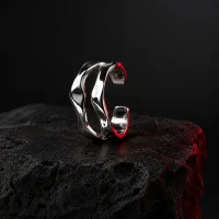 Double Wave Cuff, photo en studio