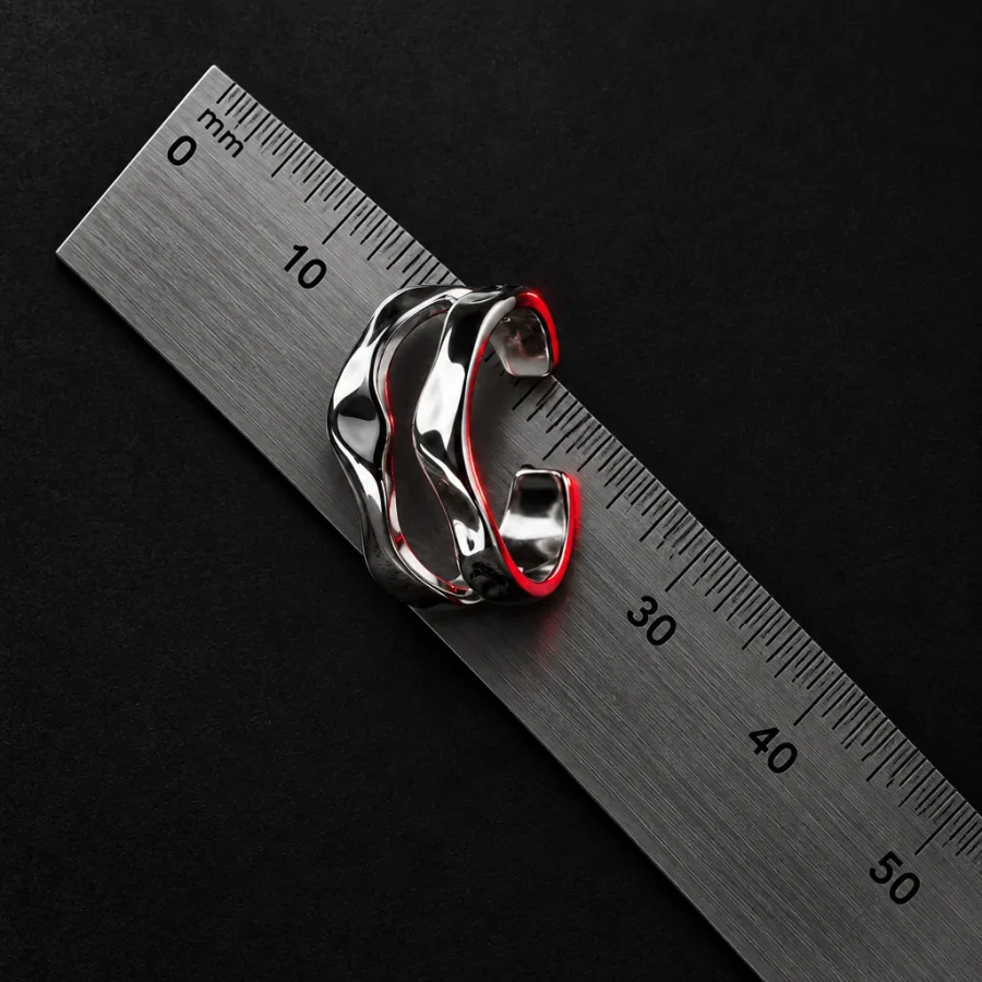 Double Wave Cuff, sidevinkel med lineal som skala