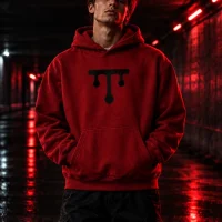 Drip Bar Hoodie bliver båret