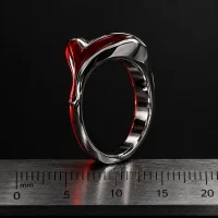 Molten Chevron, vue de profil avec règle pour l'échelle