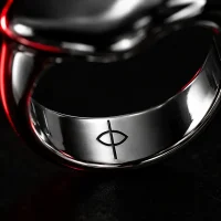 Pool Ring, Nahaufnahme der gravierten Glyphe
