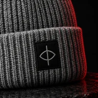 Pour Beanie, Nahaufnahme der Glyphe und des Stoffes