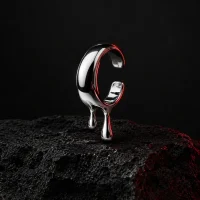 Pour Cuff, studio photo