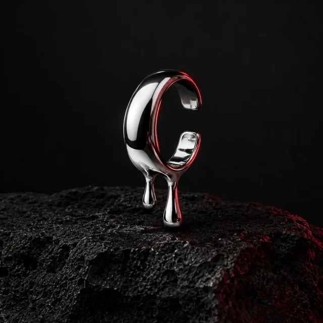 Pour Cuff, studio photo