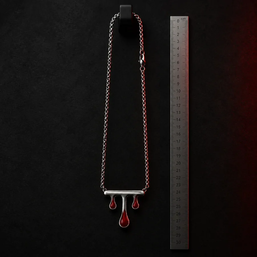 Red Drop Pendant, vy från sidan med linjal för skala
