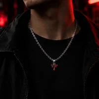 Run Rope Chain runt halsen