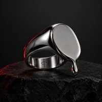 Seep Signet, studio photo