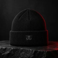 Slag Beanie, studio photo
