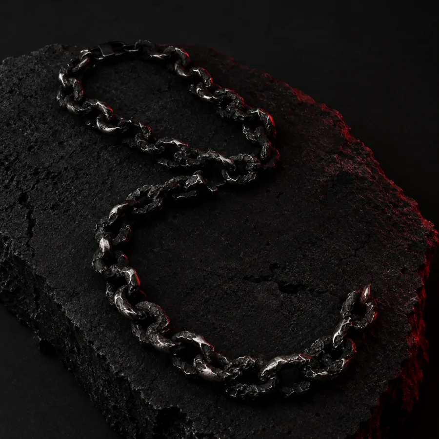 Slag Link Chain, studio photo